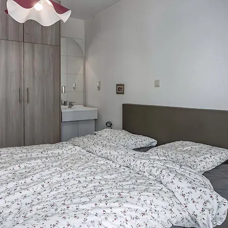 Апартаменты Gari 0102 Синт-Идесбалд